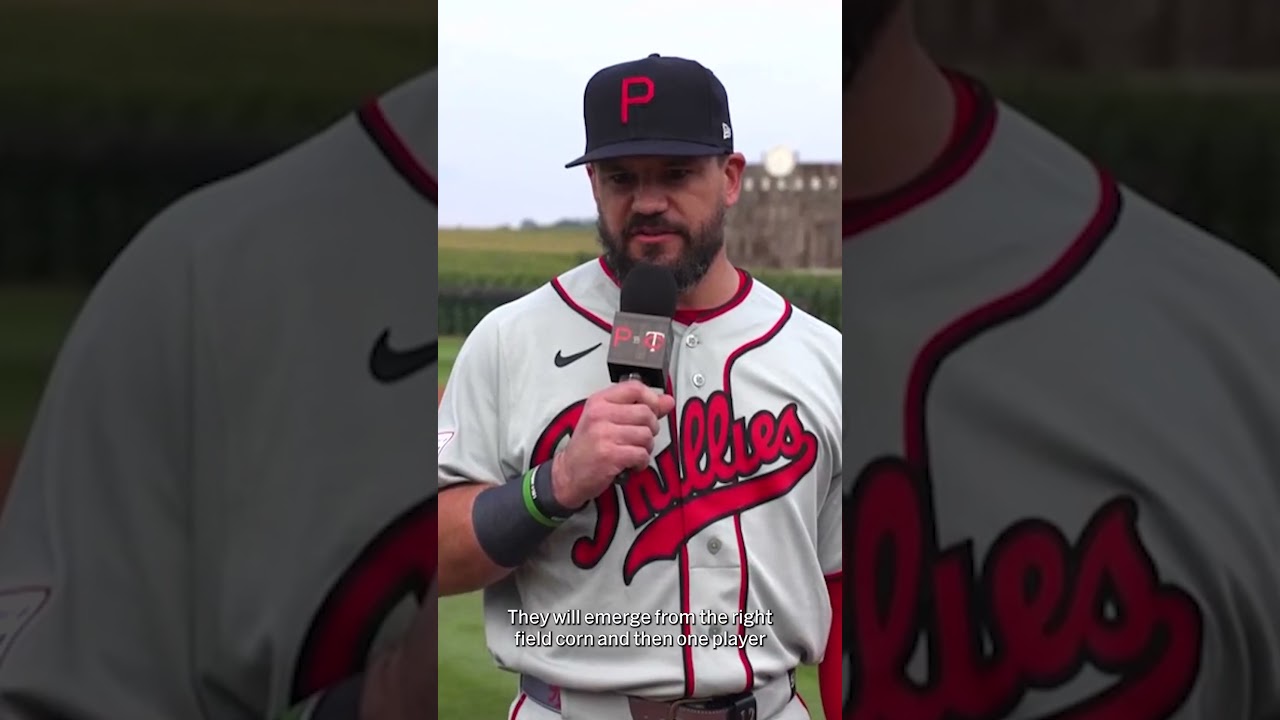 See how the iconic Field of Dreams pregame introduction happens 🌽⚾ thumbnail